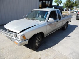 1990 TOYOTA PICK UP XTRA CAB SR5 SILVER 3.0 MT 2WD Z21423